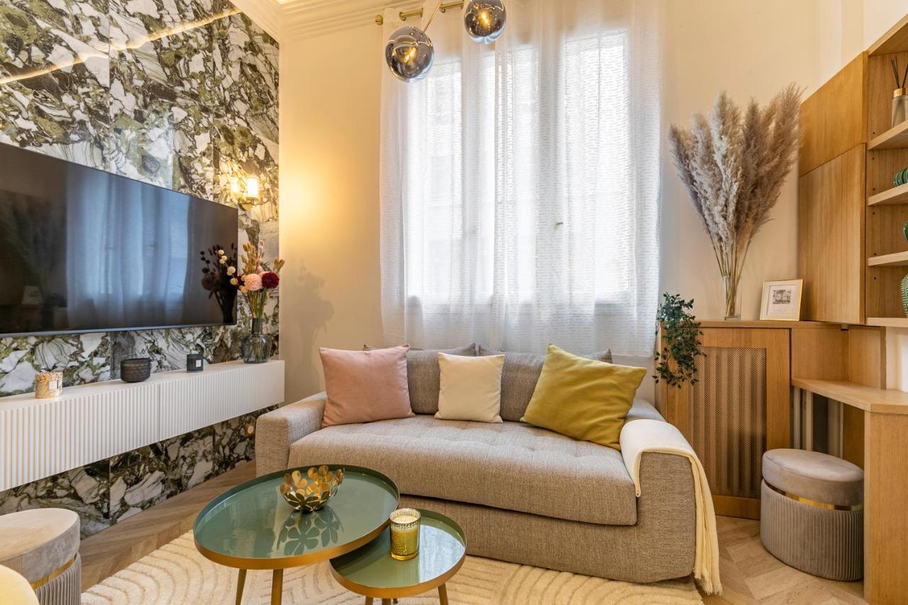 Le Studio Des Champs Elysees Paris Extérieur photo